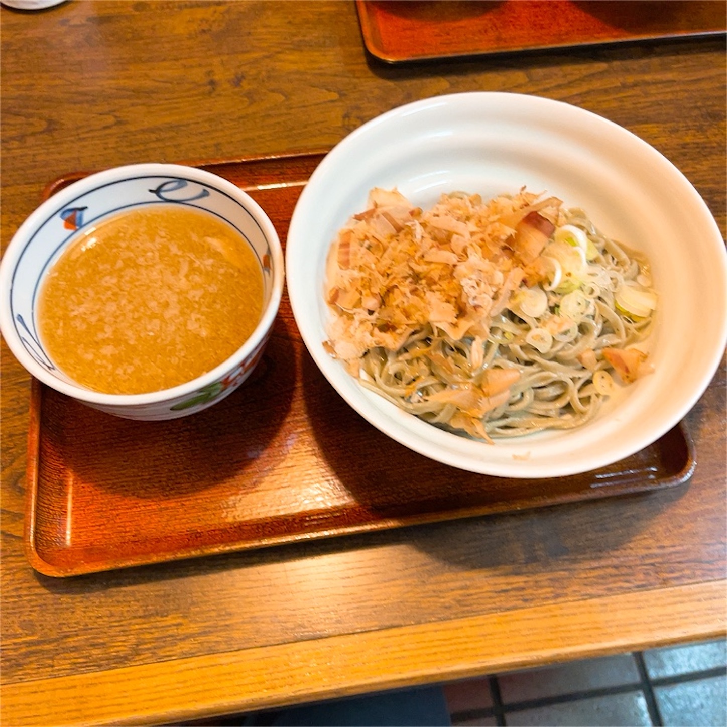 見吉屋の越前おろしそば大盛