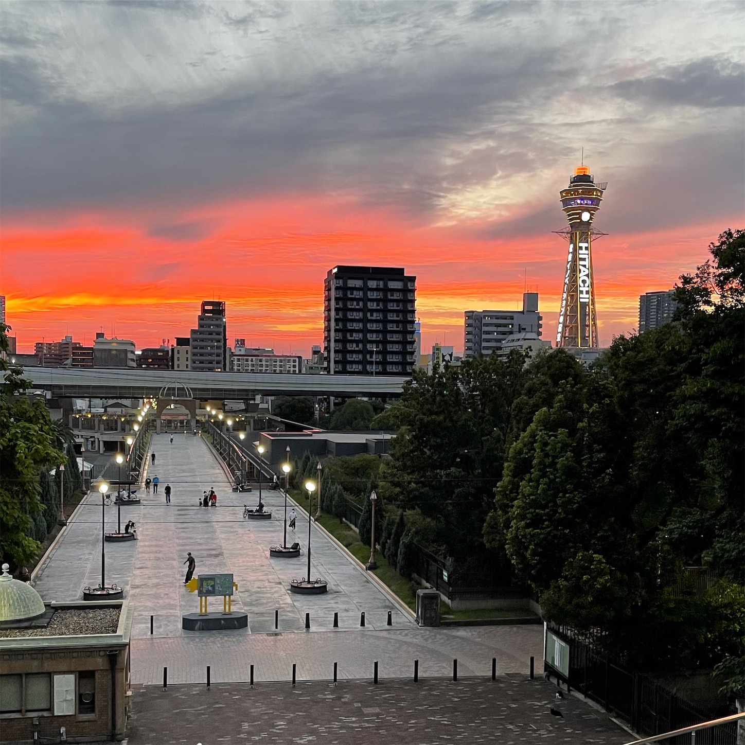新世界の夕暮れ