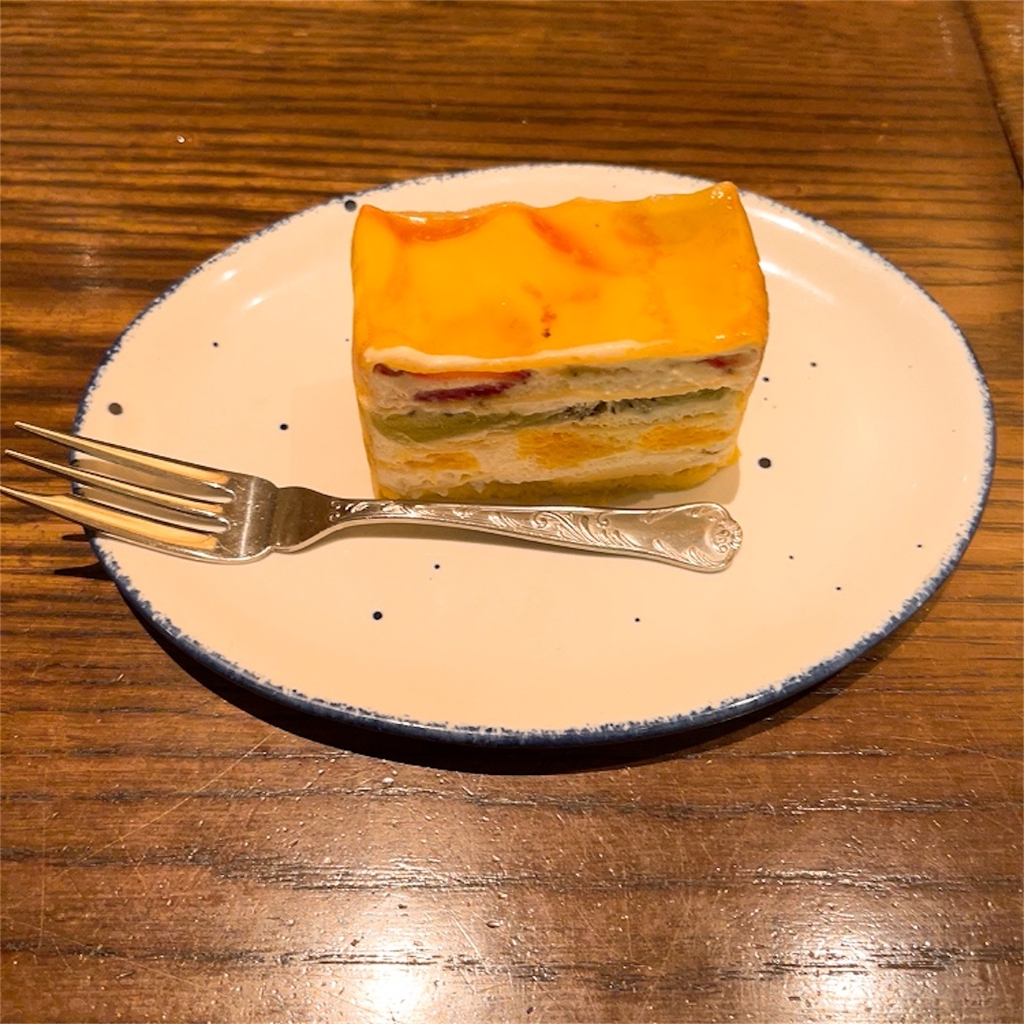グリルキャピタル東洋亭のミルクレープ