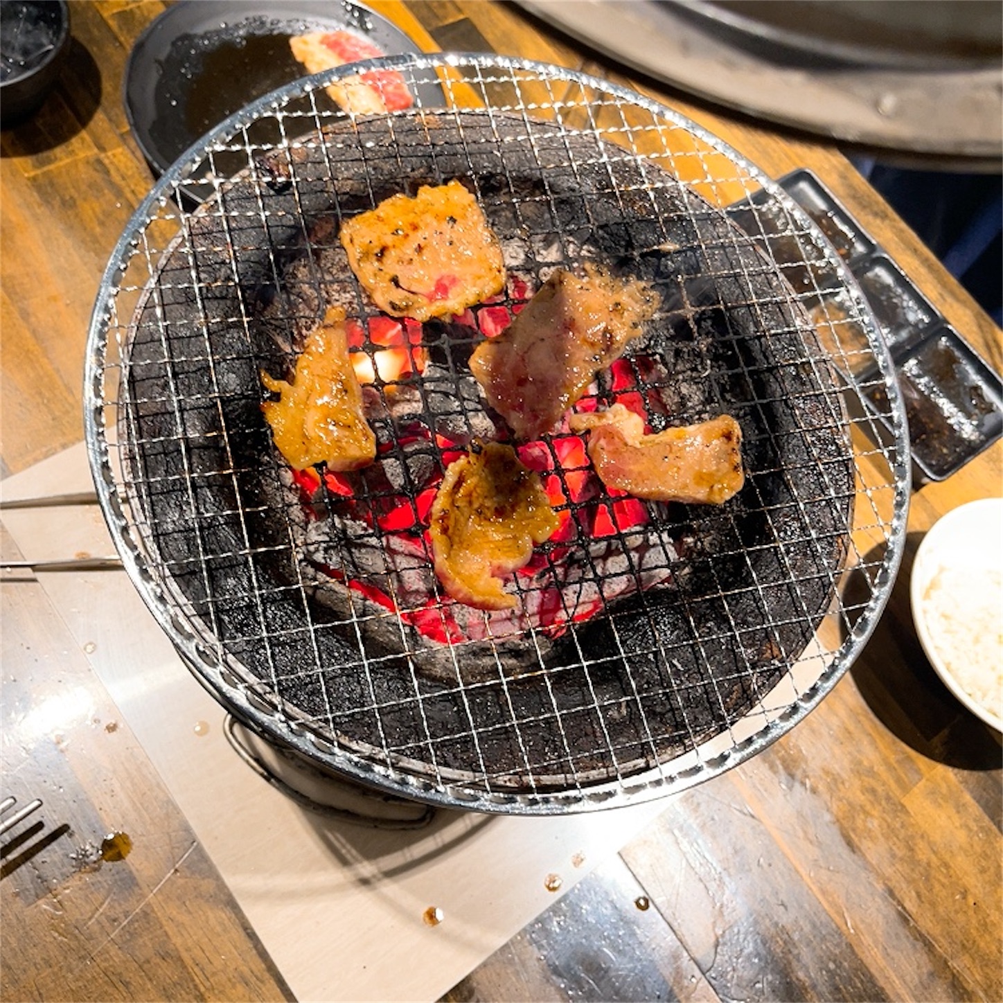 炭火焼肉安安の焼肉