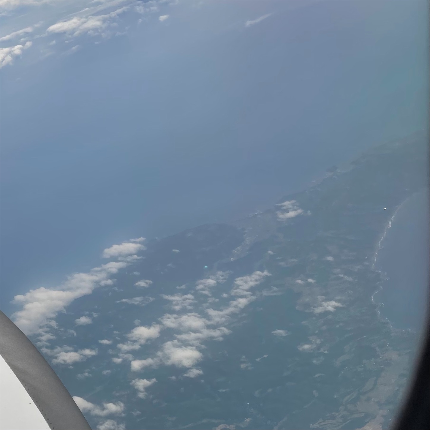 佐渡島上空 佐渡島上空