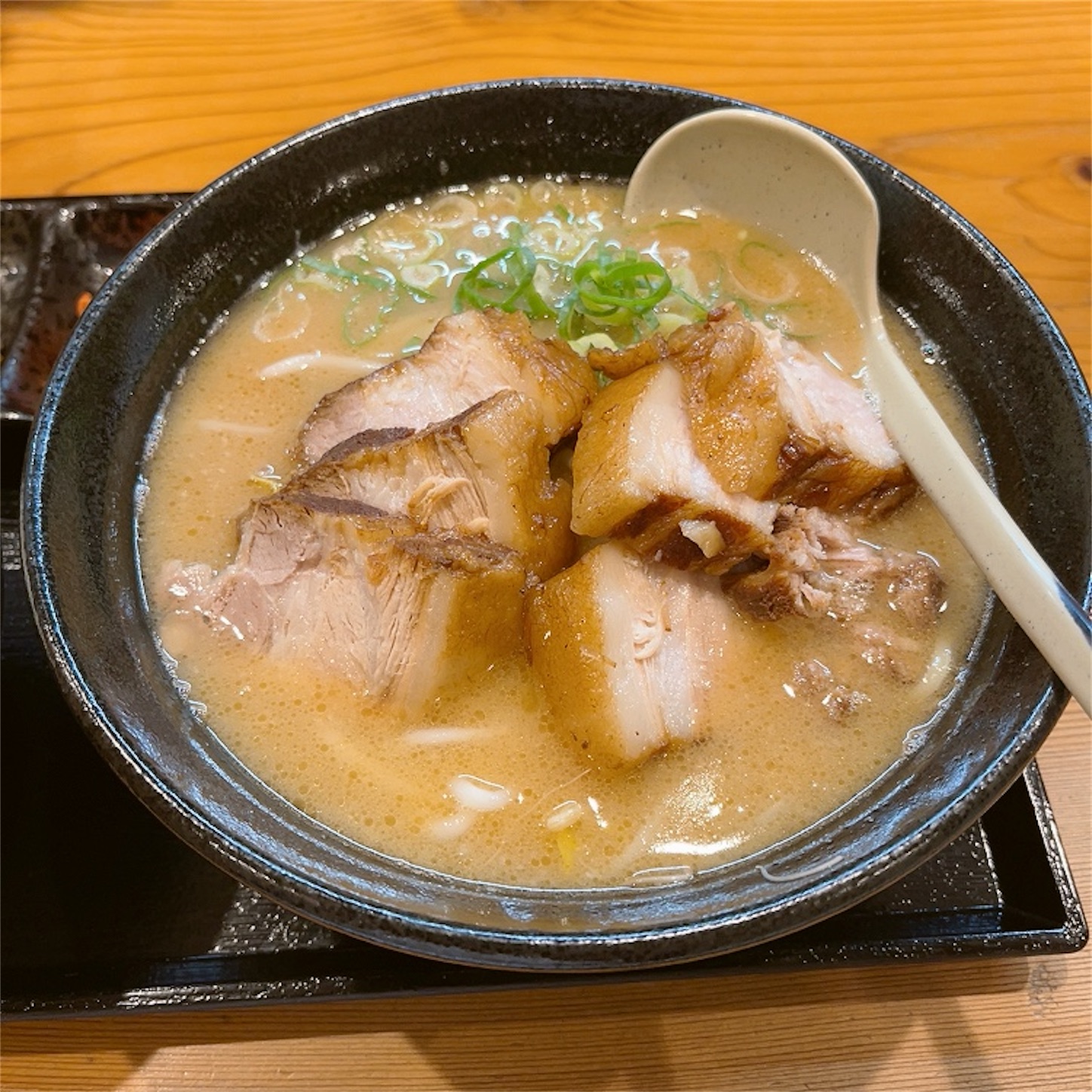 ニンニクラーメン44のしょうゆチャーシューメン