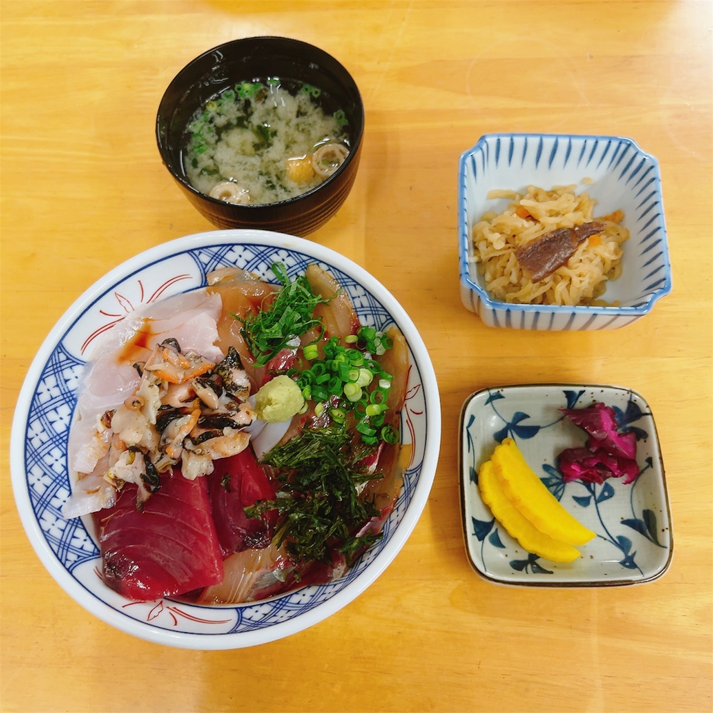 花房の古事記丼セット