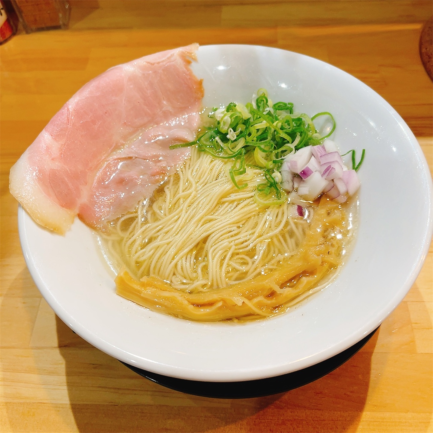 麺上の塩そば
