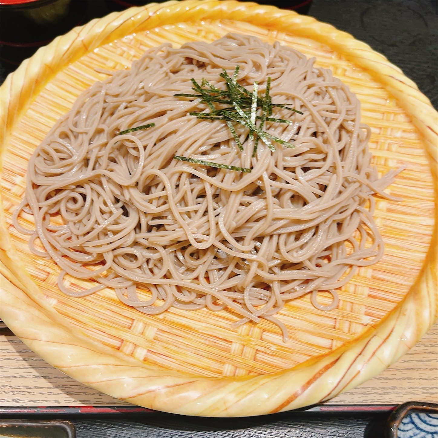清修庵の名物巨大ざる