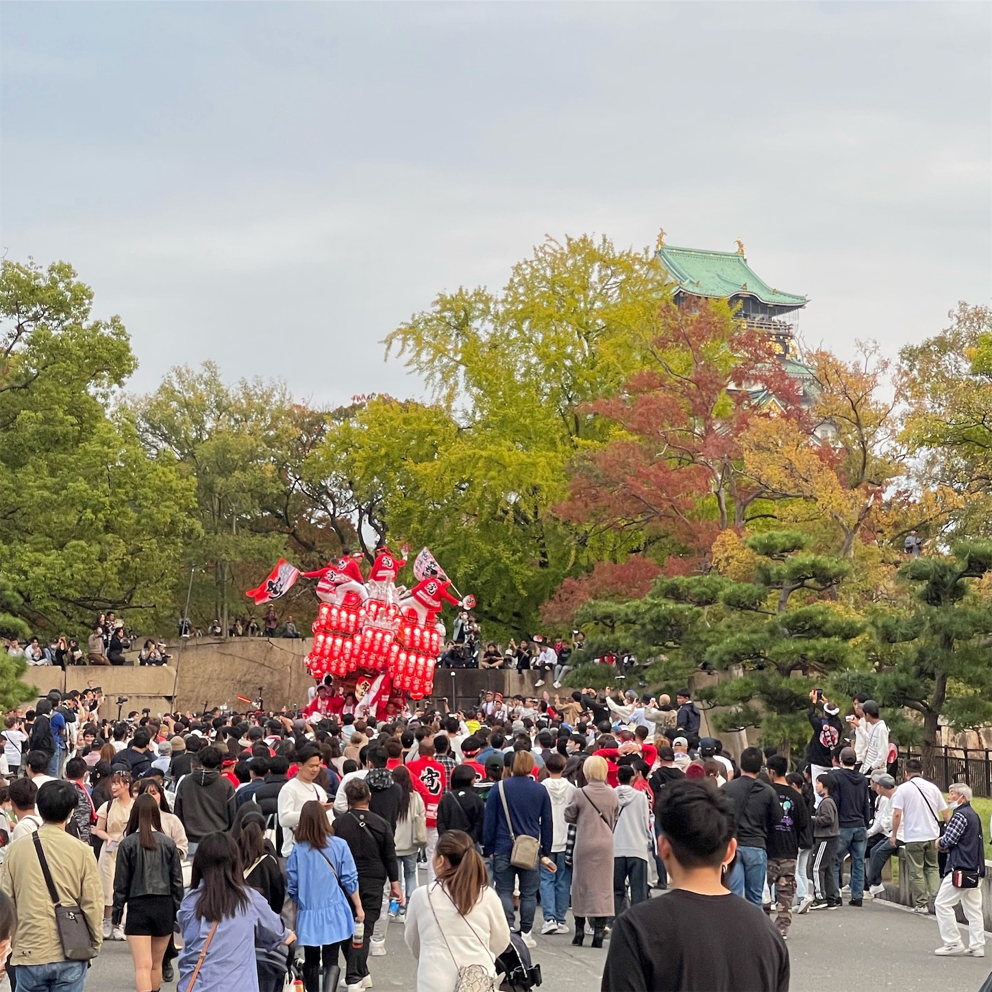 河南町の寛弘寺のだんじり