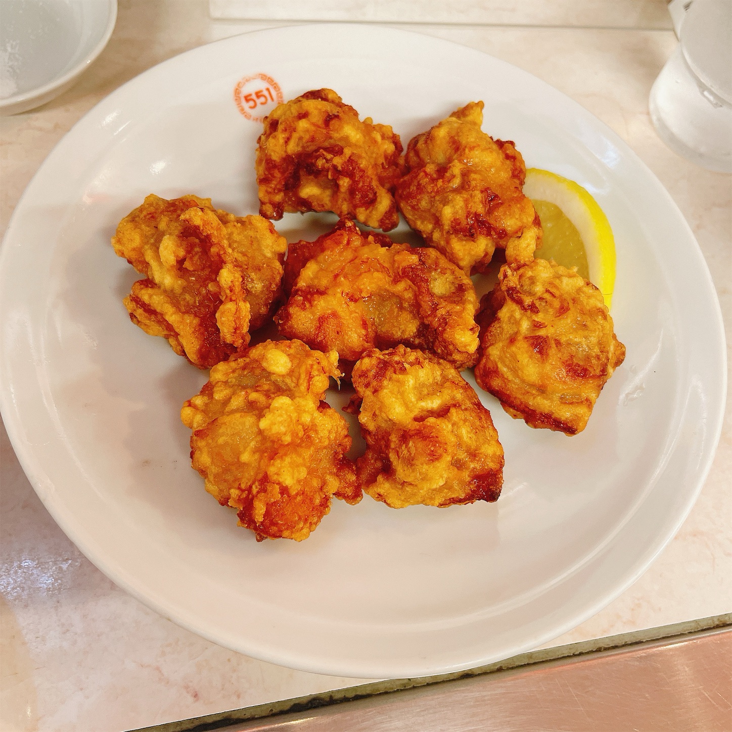 551蓬莱の鶏の唐揚げ 551蓬莱の鶏の唐揚げ