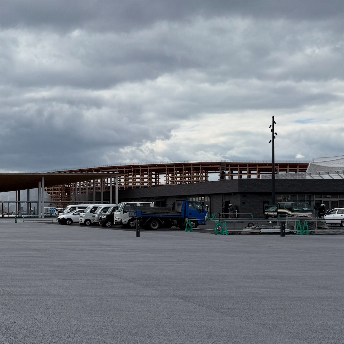 大屋根リング遠望