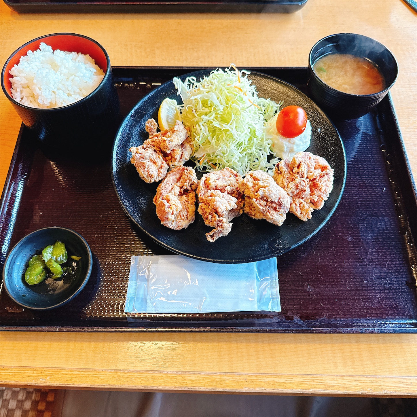 湯快のゆ門真店の唐揚げ定食