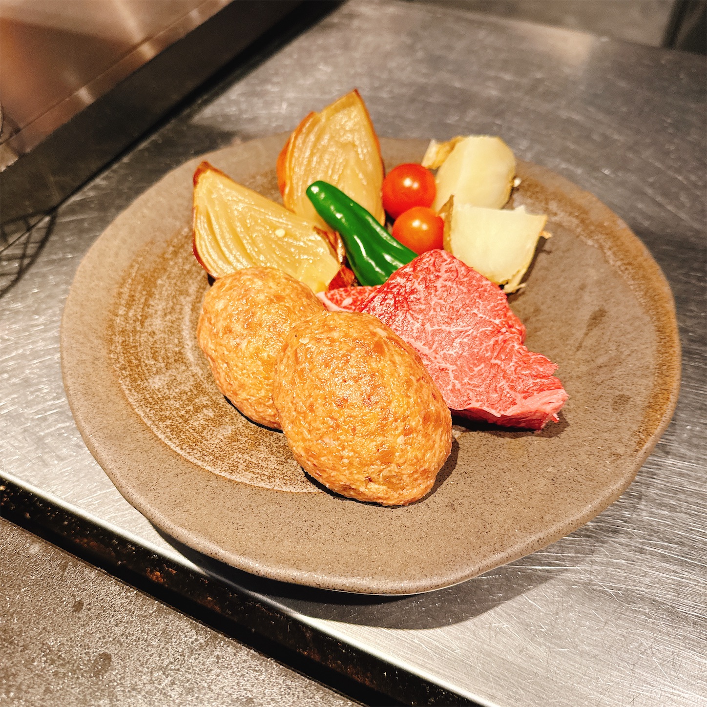 調理前のステーキやハンバーグなど