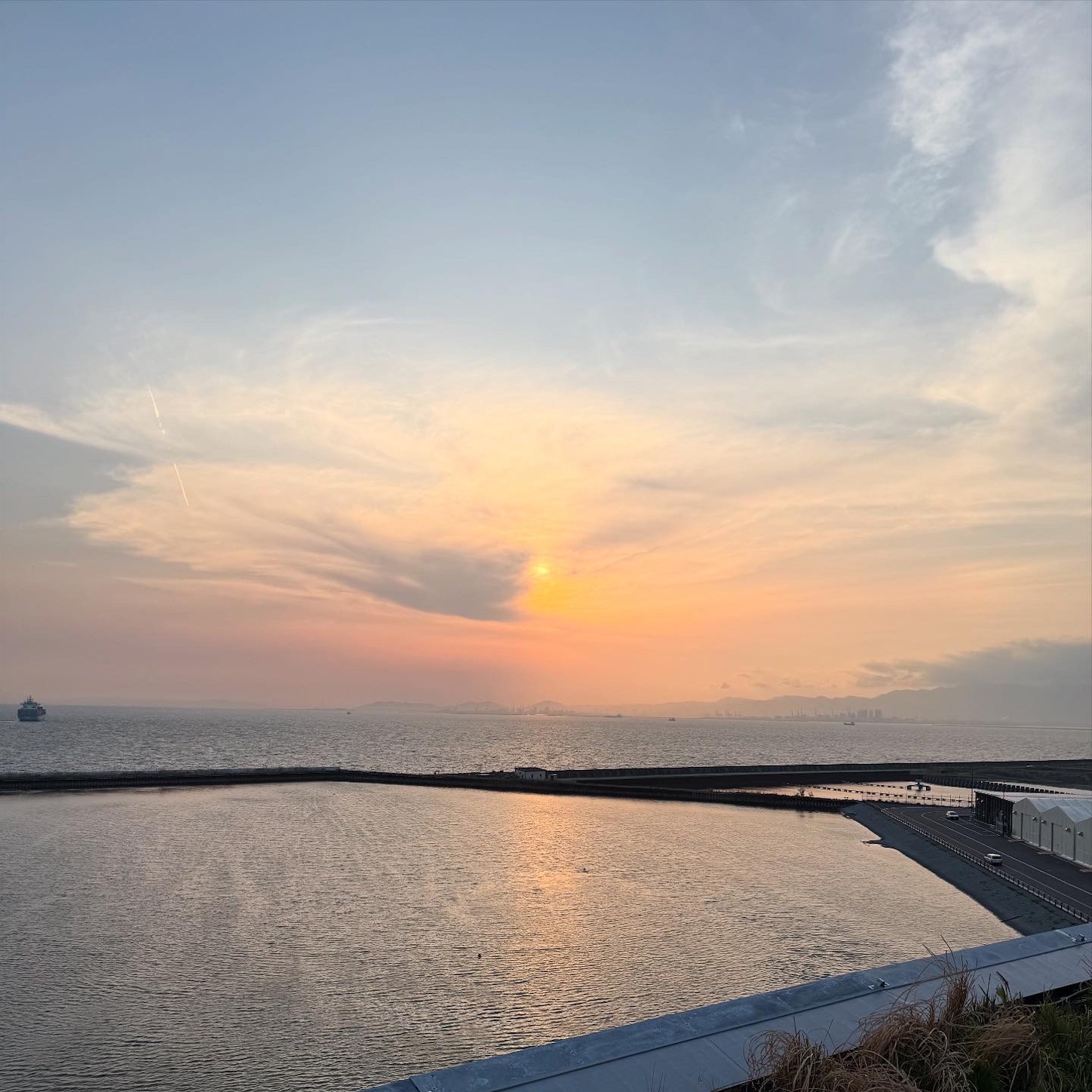 大屋根リングから眺めた夕日 大屋根リングから眺めた夕日