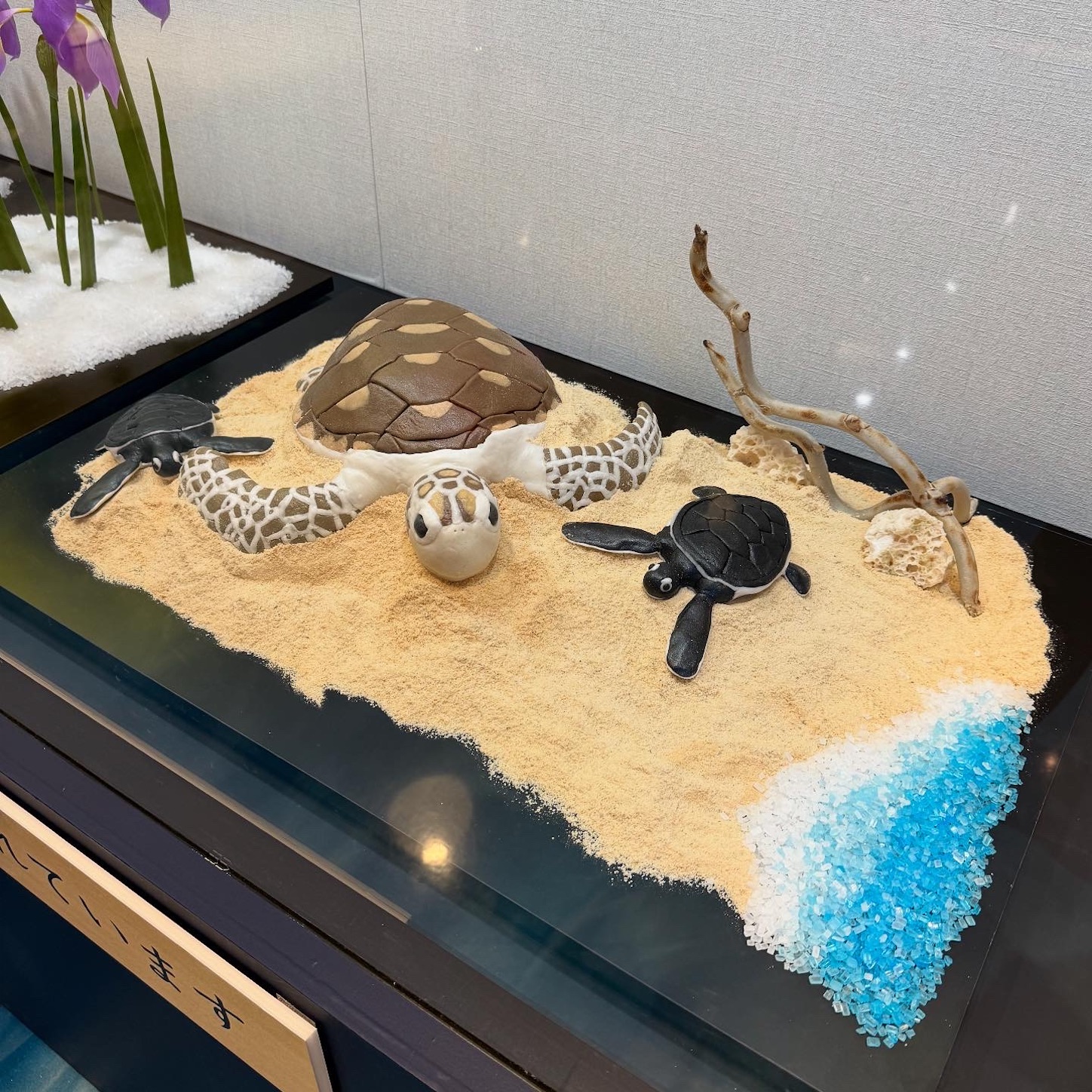 ORA外食パビリオン『宴~UTAGE~』の飴細工展示 ORA外食パビリオン『宴~UTAGE~』の飴細工展示