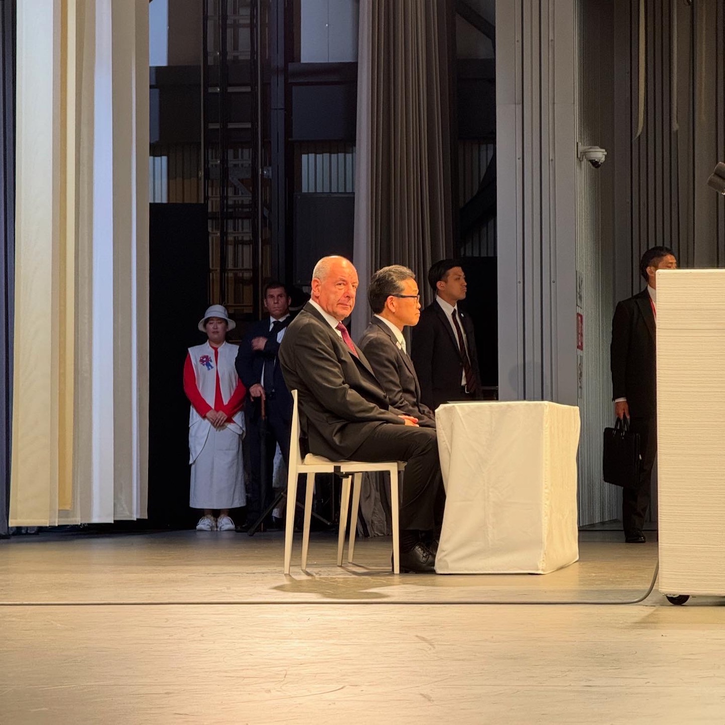 シュヨク大統領と竹内政務官