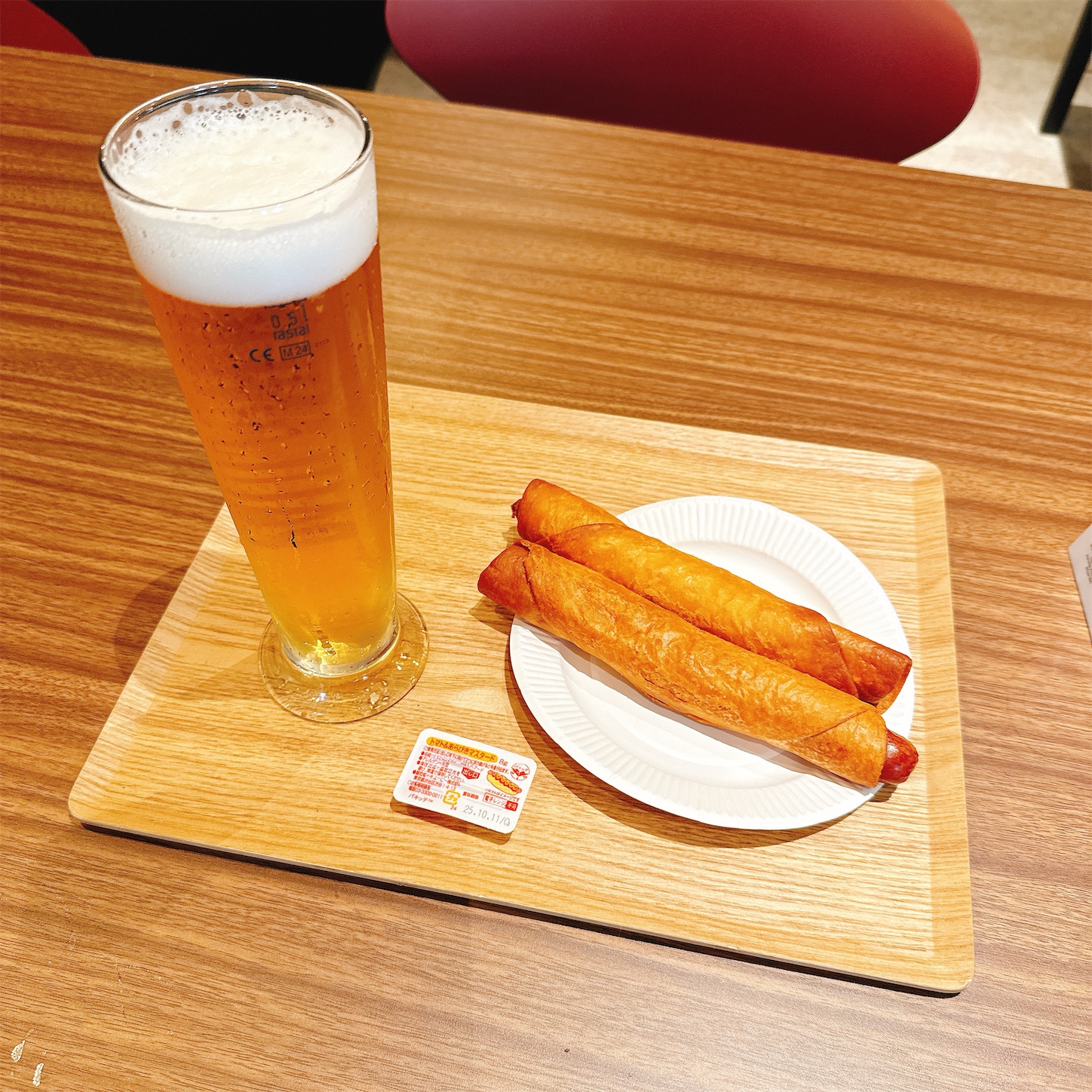 PAULANER IMBISSのビットブルガーとソーセージロール