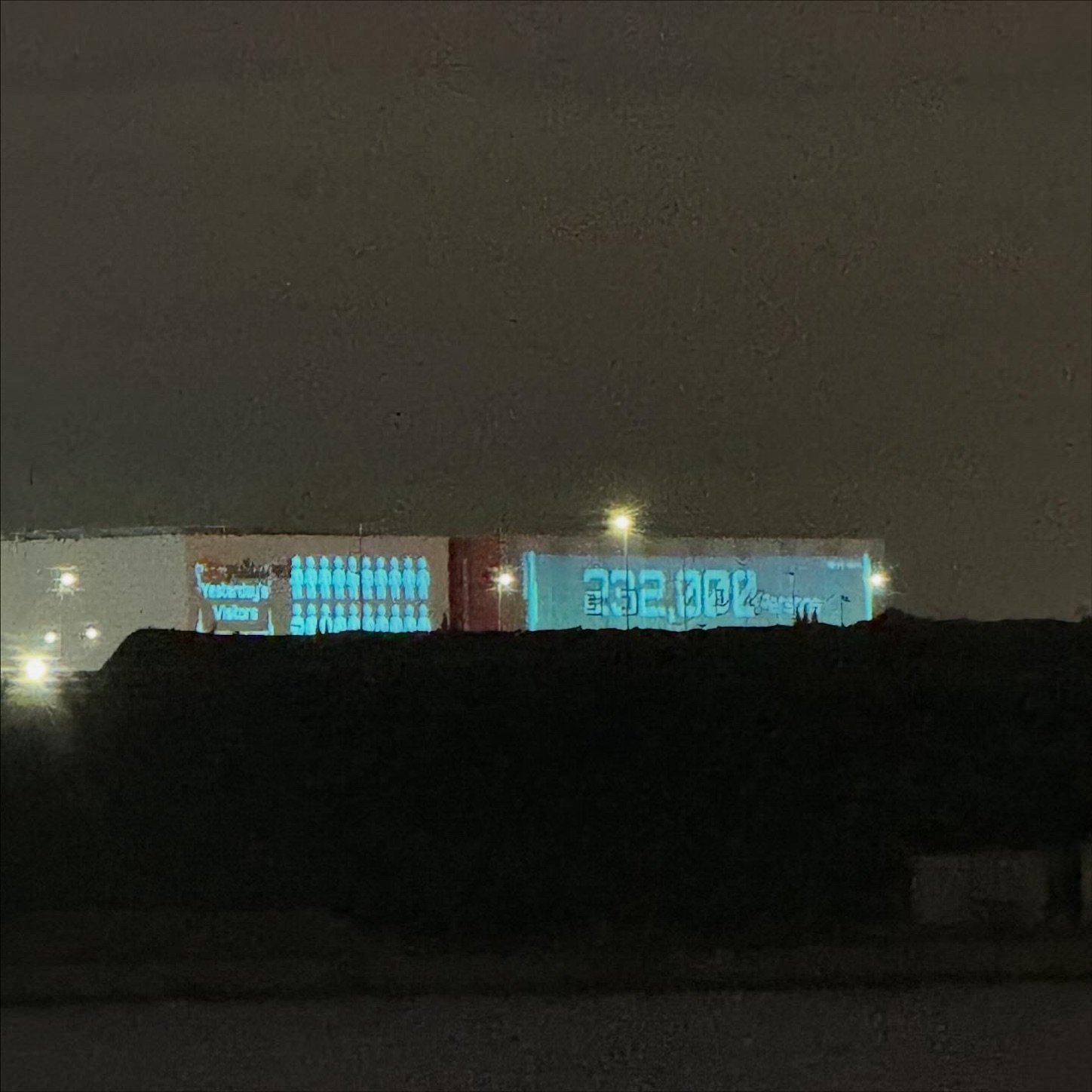 舞洲から見たヨコレイのプロジェクションマッピング 舞洲から見たヨコレイのプロジェクションマッピング