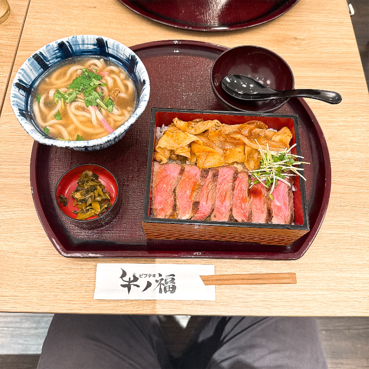 ビフテキ牛ノ福のカルビ焼肉とビフテキ合盛重
