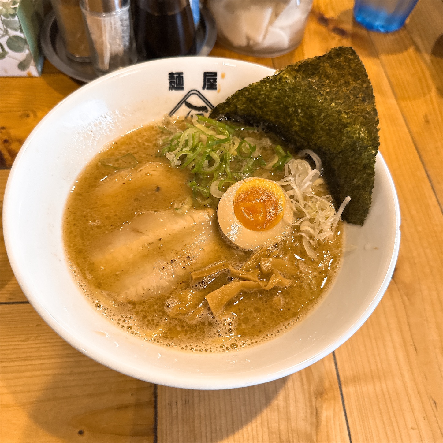 麺屋辰の鶏白湯魚介らーめん