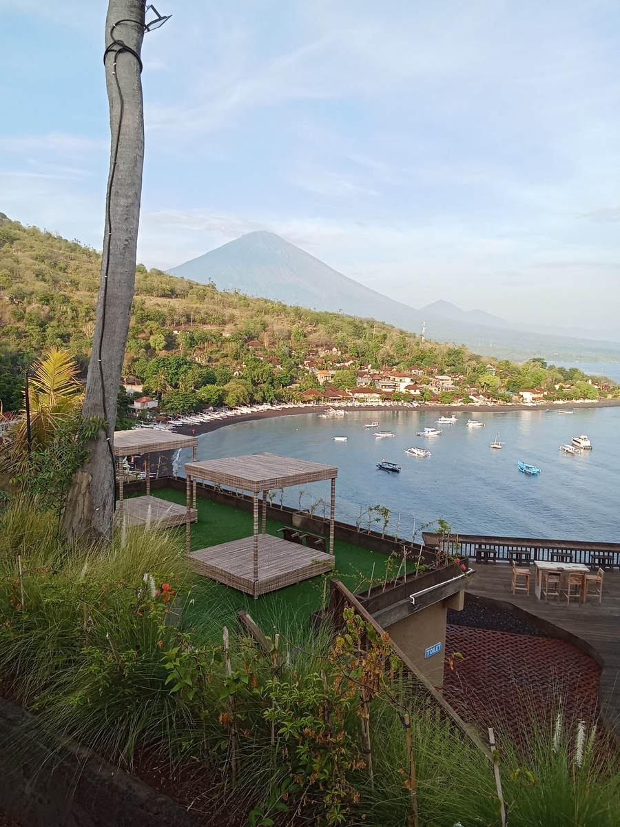 日本の同胞にもバリ島のアメッドに来てほしい - シンガポール漂流生活