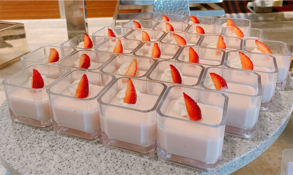 レンブラントホテル厚木 カフェダイニングパームツリー ストロベリーバイキング やぴろぐ 3度の飯よりスイーツが好き