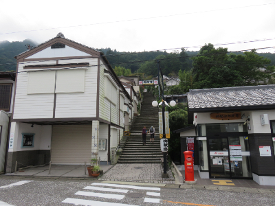 f:id:yasmee:20191001010607j:plain:left