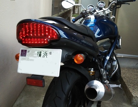 LED化 (リア) - Bandit 250V と BMW 225xe の6輪生活