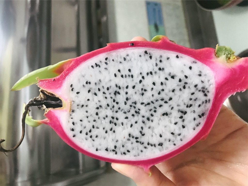 ドラゴンフルーツの食べ方 ふんわり台湾