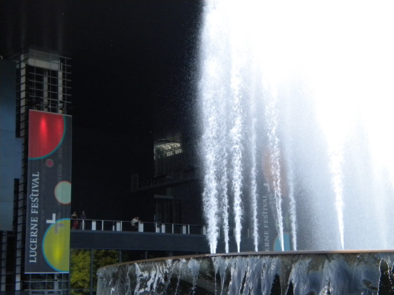 20090815104143
