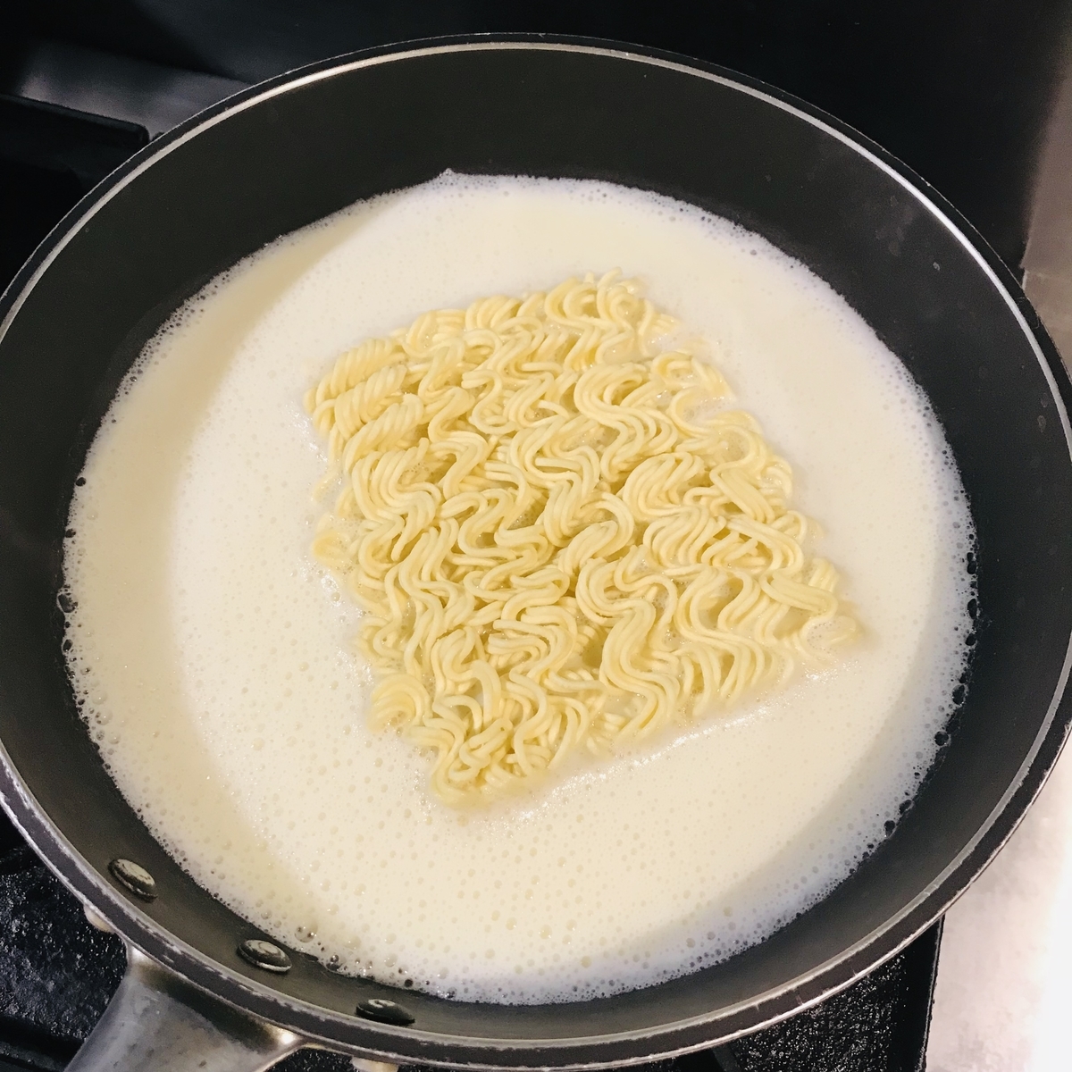 インスタントラーメンがウマくなるチョイ技2つ ヤスナリオ メシ通 ホットペッパーグルメ