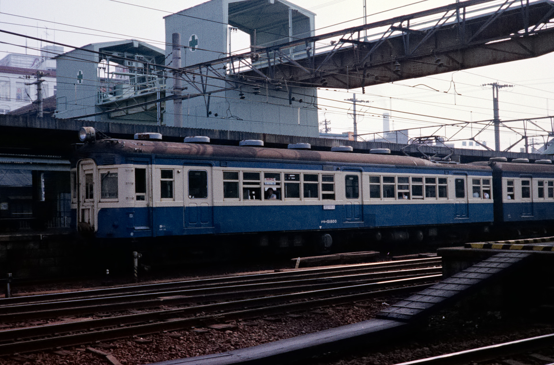 原型を比較的維持していた身延線のクモハ51800 (蔵出し画像) - 省型旧