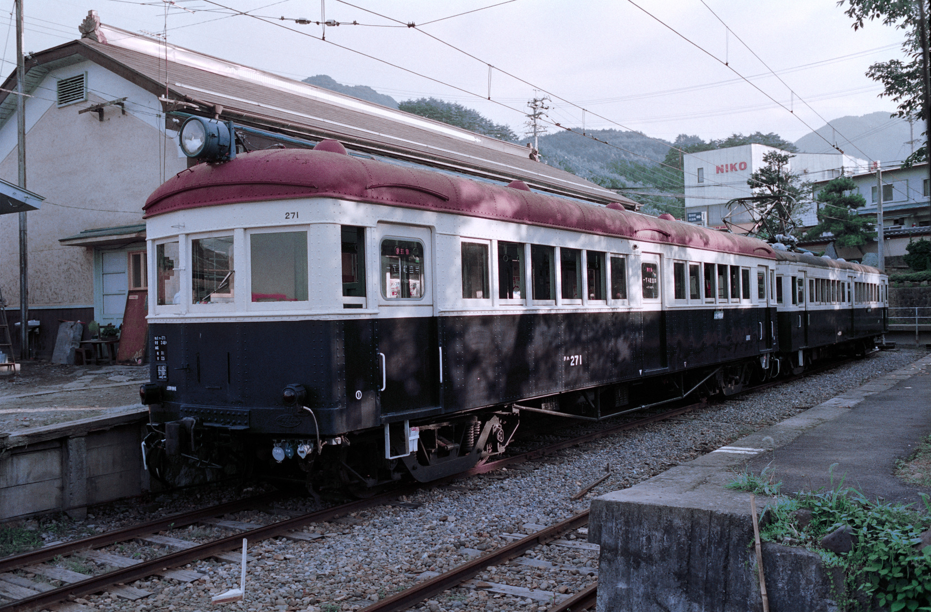 やはり長野電鉄からやってきた、上田交通 クハ271 (蔵出し画像) - 省型