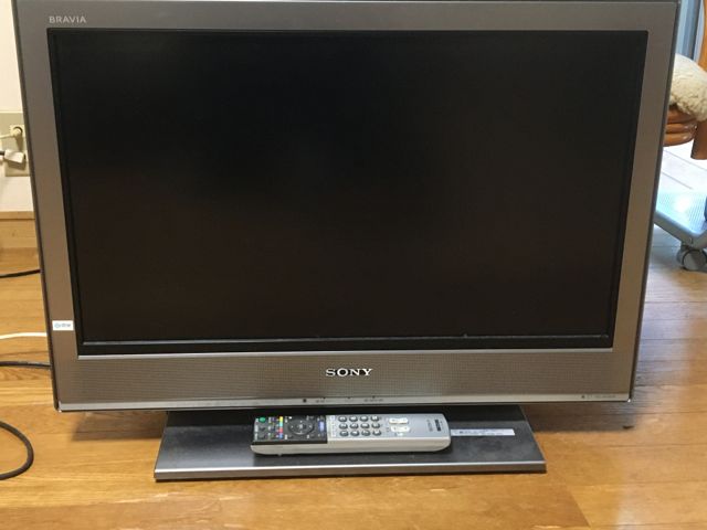 古いテレビが壊れ、新しいテレビが来た - わたしの水彩スケッチと読書の旅