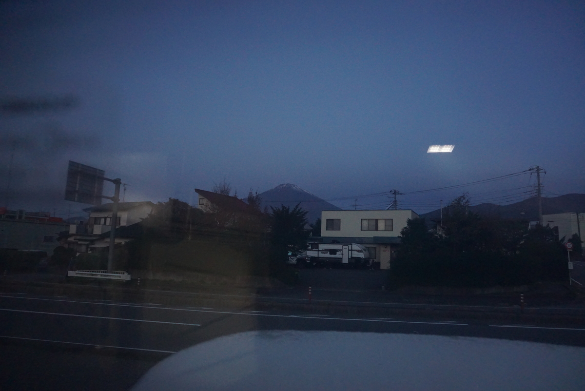 f:id:yatablog:20201108095626j:plain f:id:yatablog:20201108095626j:plain