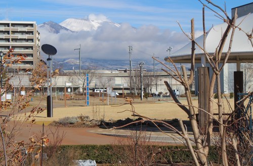 真冬の佇まい、「浅間山」。(30.12.31)