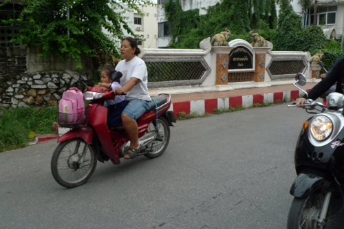 チェンマイのバイク乗り