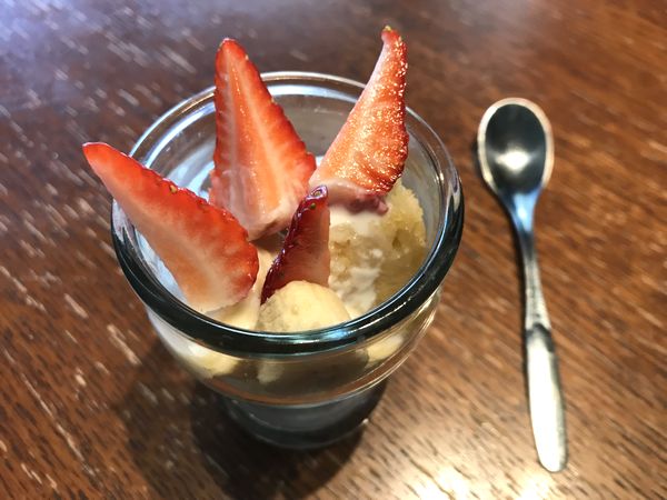ホットケーキのパフェ f:id:yentame_02:20180418130414j:plain