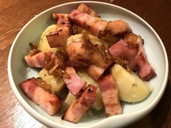 【温前菜】ブロックベーコンの洋風肉じゃが 【温前菜】ブロックベーコンの洋風肉じゃが