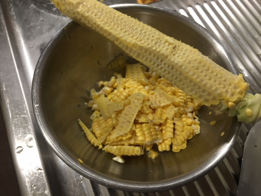 レシピ Snsでバズッてたとうもろこしご飯を実際にやってみた 手軽で美味しくてオススメ 楽しく暮らしたい毎日雑記