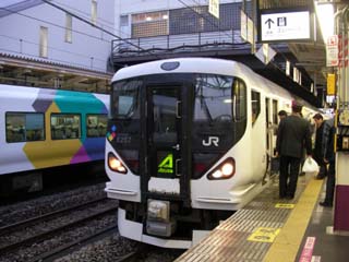 普通列車 甲府発立川行き 空も山も風も