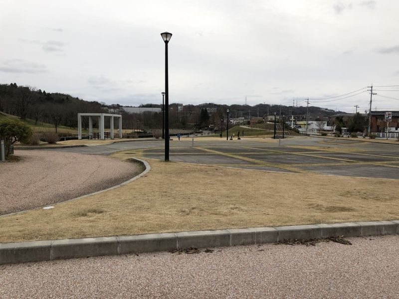呉羽山公園 都市緑化植物園なのに緑が少な過ぎるでしょ 非公式富山ブログ しっとんがけ