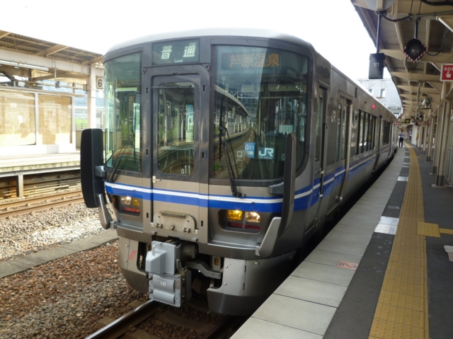 ＪＲ521系　ＪＲ北陸本線普通