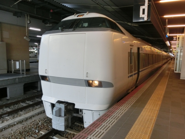 ＪＲ683系4000番代　ＪＲ東海道本線特急サンダーバード