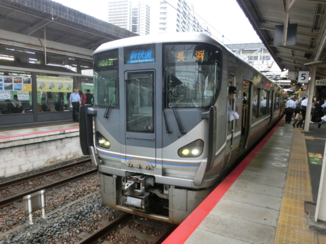 ＪＲ225系0番代　ＪＲ東海道本線新快速