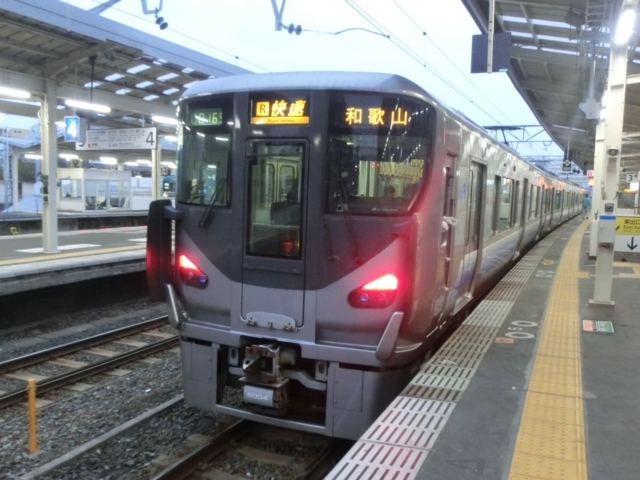 ＪＲ225系5000番代　ＪＲ阪和線快速