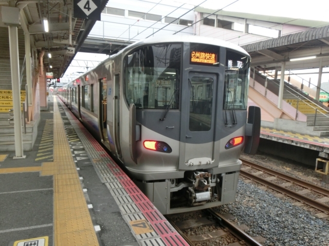 ＪＲ225系5100番代　ＪＲ阪和線紀州路快速