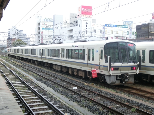 ＪＲ221系　回送