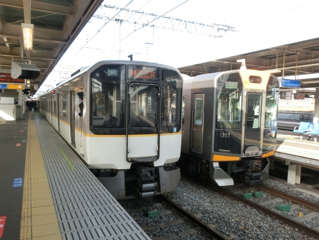 個別「近鉄5820系と阪神1000系」の写真、画像 - ギャラリー