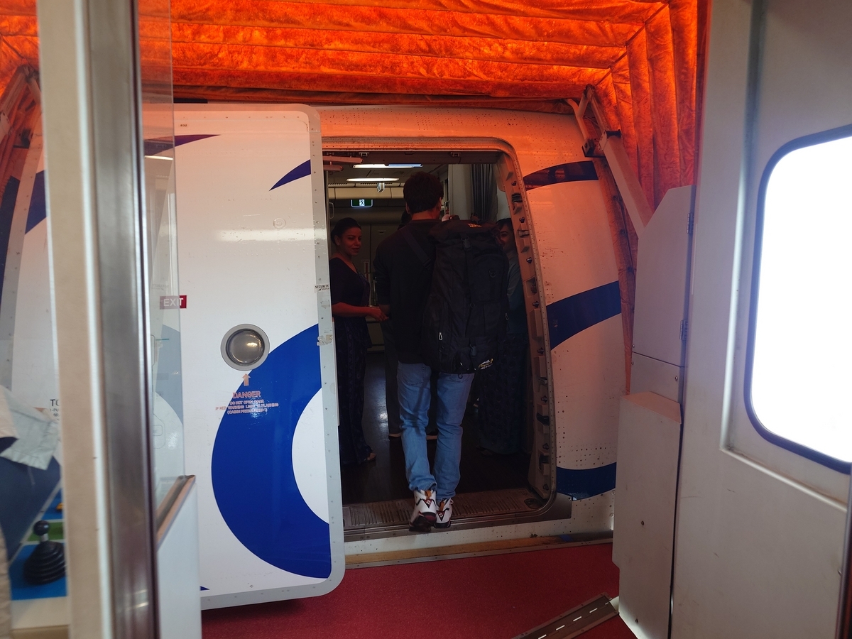 スリランカ航空　ライティングスタンド スリランカ航空ライティングスタンド