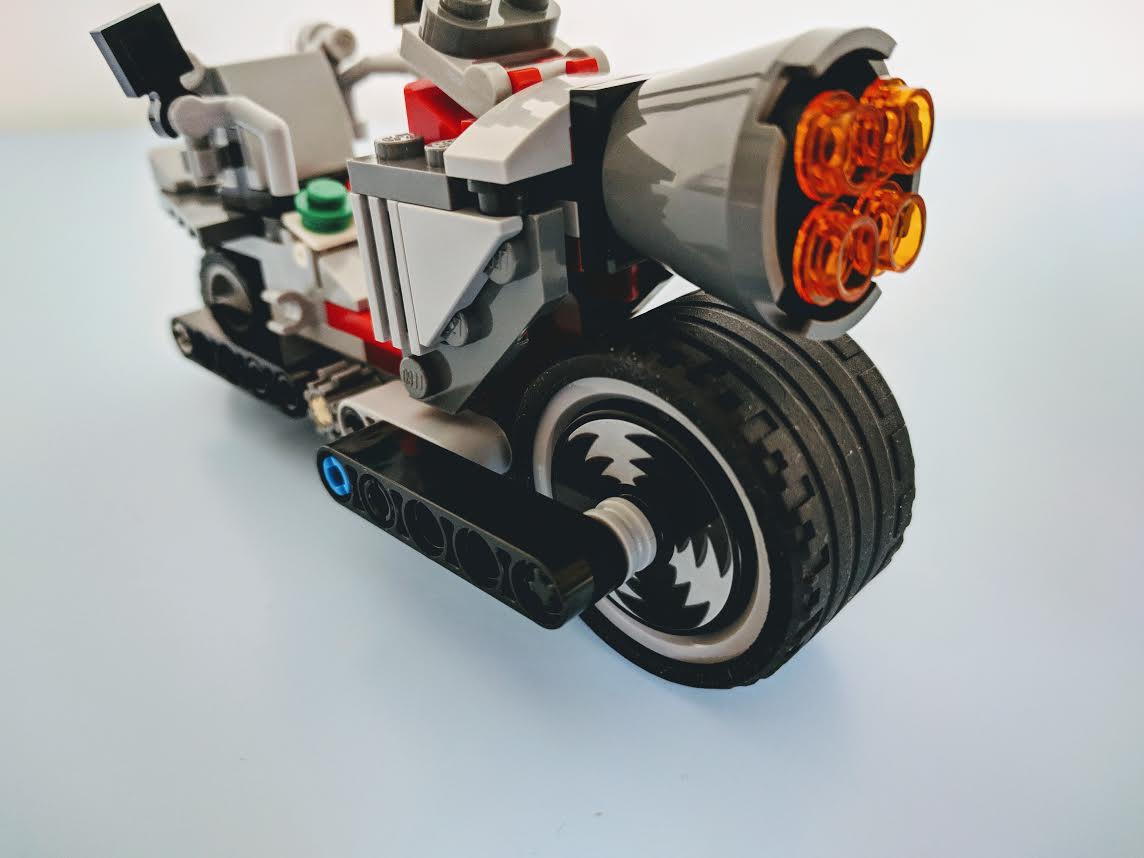 かわいいミニオンズ、クールなバイク！LEGO®セット 75549 レビュー