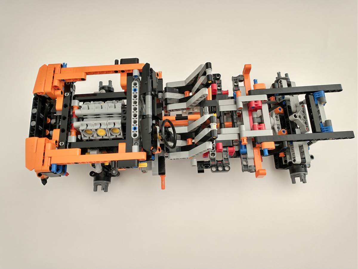 レゴ®︎テクニック42126 フォードラプター（Ford F-150 Raptor 