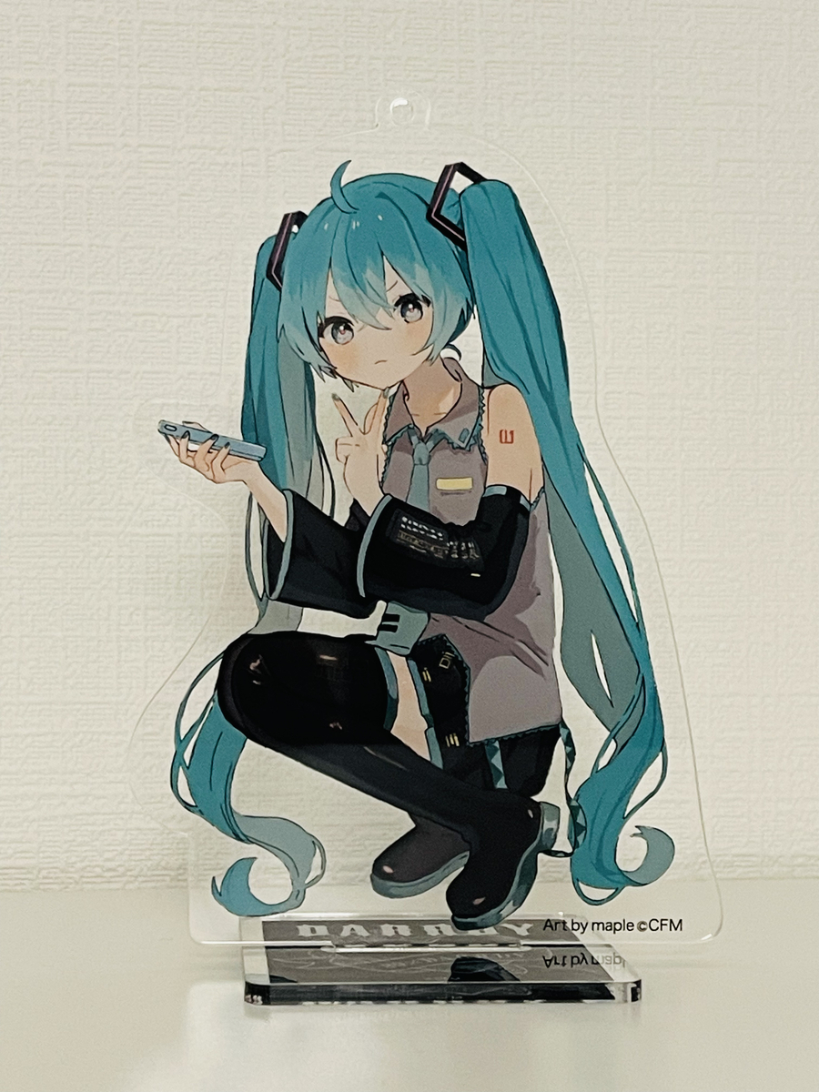 セメントドリンク、ブラウン管、吊るされた収納、OMORIカフェ 初音ミク